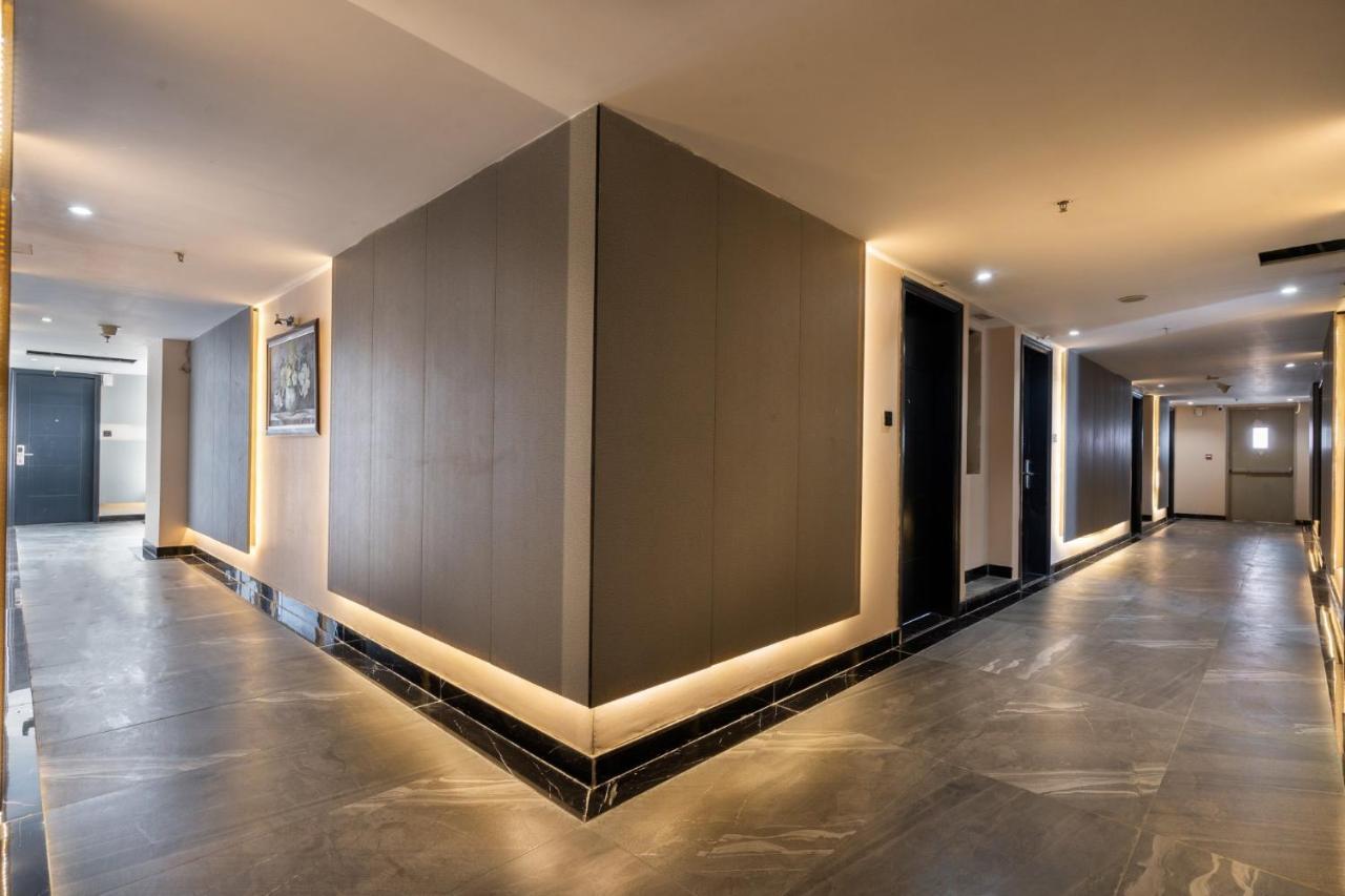 Cozrum Lux - The Arrivals Hotel Хошимин Екстериор снимка